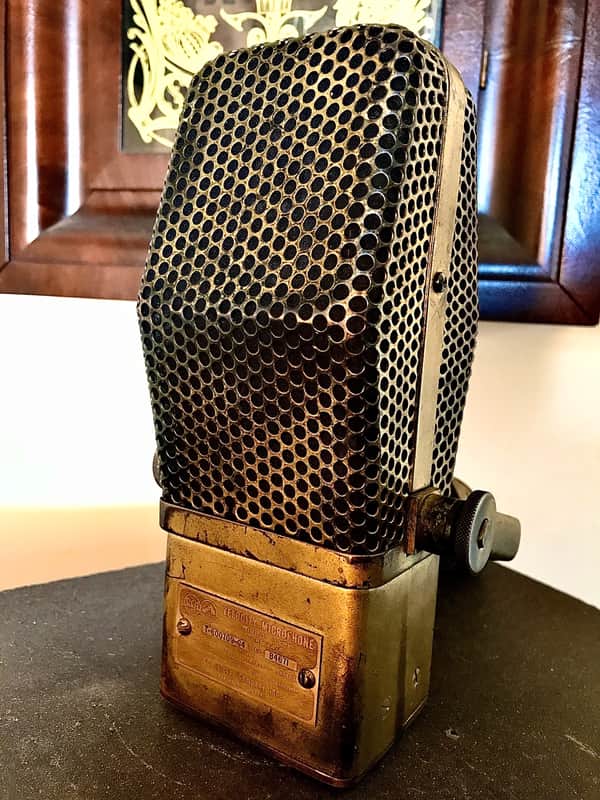 RCA 44a (precedes 44BX) - Refurbished (Sank) 1933 image 1