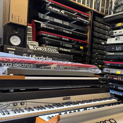 Korg Kronos 3 88-key Keyboard Music Workstation Fully Weighted keys in box //ARMENS// image 4