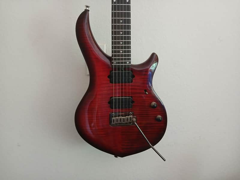 Sterling majesty 2020 - royal red image 1