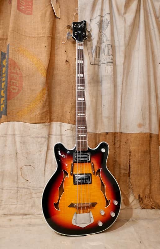 National  N-850 Bass Guitar 1968 - Sunburst image 1