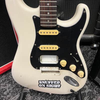 Squier Stratocaster Bullet series 90/2010s - White image 2
