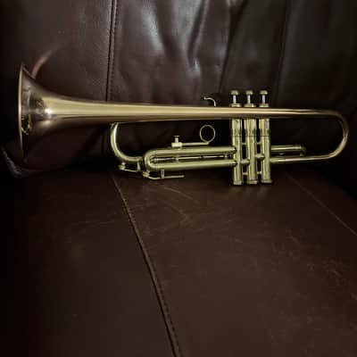 York Custom Bb Trumpet (1951) SN 172209 (Gold Brass bell)(rare) image 5
