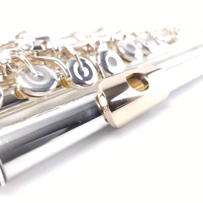 Refurbished Pearl 665 Vigore Gold Lip C# Trill Open Hole Intermediate Flute image 4
