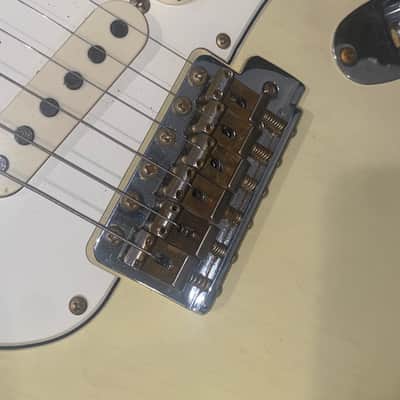 Fender Stratocaster custom shop 1967 reissue heavy relic vintage aged white image 8
