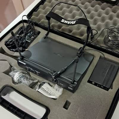 Shure UT4 TE Wireless System — UHF + Headset Mic image 1