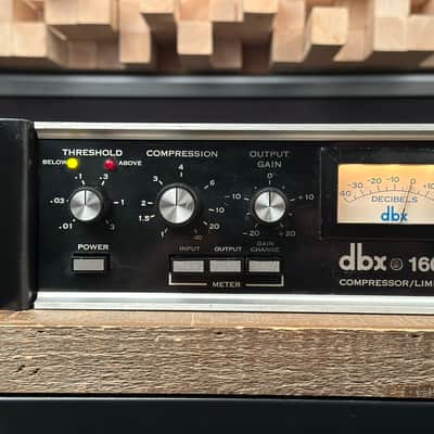 Vintage dbx 160 Compressor / Limiter Pair. DBX160 VU. Just Serviced. Classic. Close SN! image 5