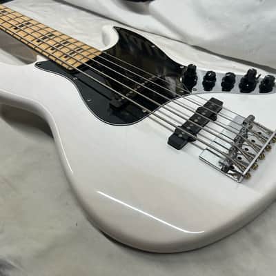 Sire Marcus Miller V7 5-String J-Style Electric Bass image 19
