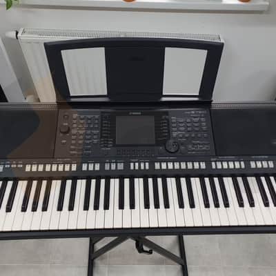 Yamaha PSR-S750 image 1