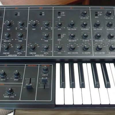 Yamaha CS-30 Monophonic Synthesizer image 2
