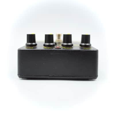Tech 21 SansAmp GT2 Tube Amp Emulation Pedal Made in USA Guitar Effect Pedal Tech21 32521 image 8
