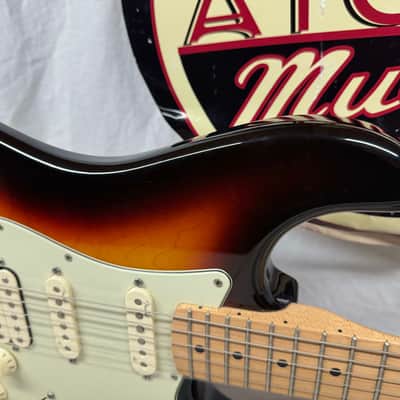 Fender Stratocaster HSS Guitar - Upgraded Electronics / Pickups - MIM Mexico 2004 - 3-Color Sunburst / Maple neck image 2
