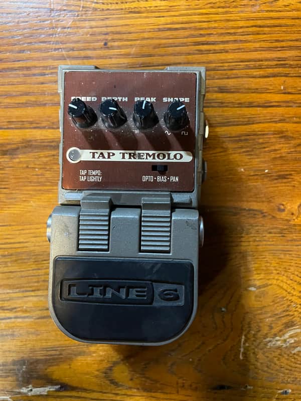 LINE 6 Tap Tremolo Pan (ステレオ 入出力) Line 6 ToneCore Tap Tremolo | Reverb