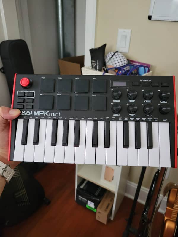 Akai MPK Mini MKIII 25-Key MIDI Controller image 1
