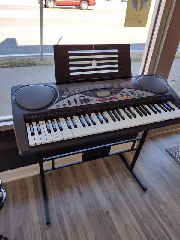 Casio 66 key keyboard image 1