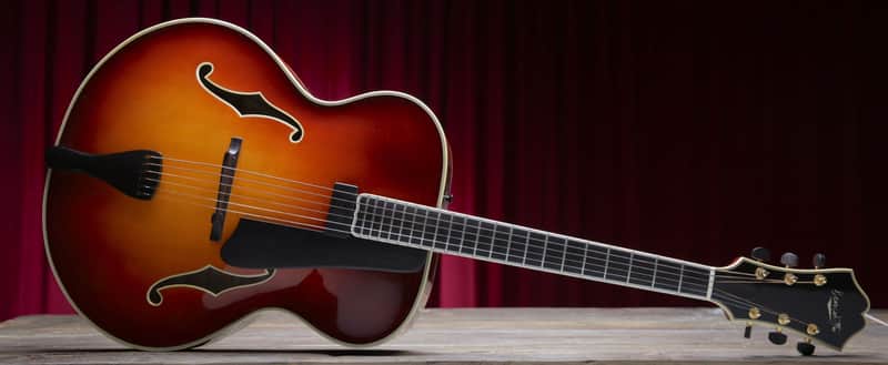 Benedetto Manhattan 18" Archtop Sunburst image 1