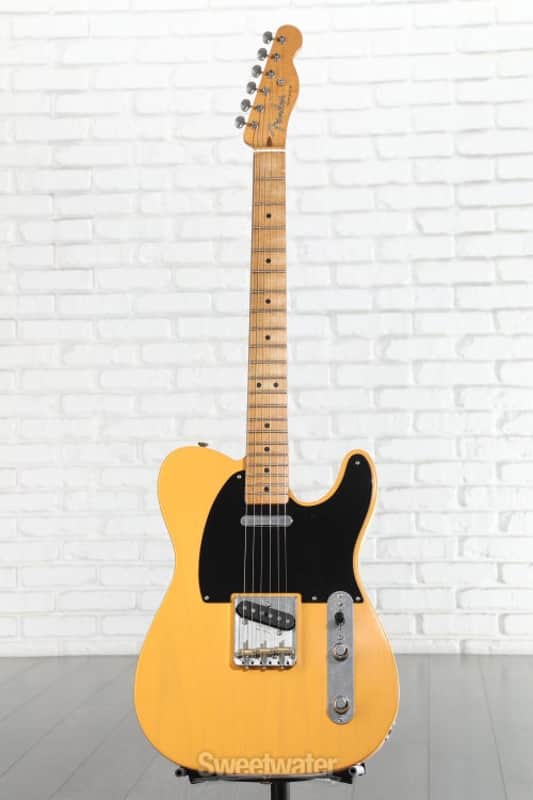 Fender 75th Anniversary Vintera Road Worn 1951 Telecaster Electric Guitar - Butterscotch Blonde (TeleV25175Bd2)