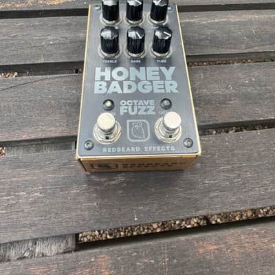 Honey Badger Octave Fuzz 2020s - Black/Gold image 2