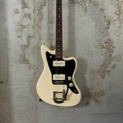 Fender Limited Edition American Special Jazzmaster with Bigsby Vibrato 2016 - Olympic White image 2