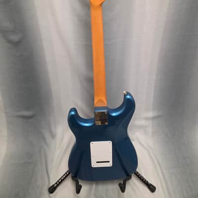 Squier Classic Vibe Stratocaster '60s with Rosewood Fretboard 2010 - 2018 - Lake Placid Blue image 5