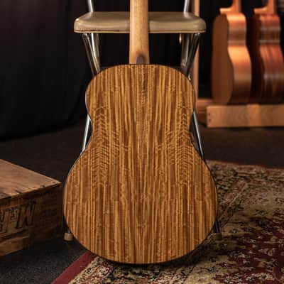Washburn Novo S9 Bella Tono Studio Acoustic Guitar - Gloss Charcoal Burst image 4