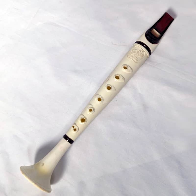 Grover Trophy 400 Flutophone White