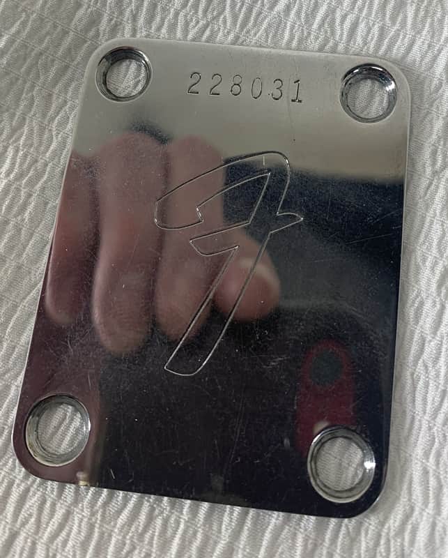 Fender Neck Plate 4 Bolt 1968 - Chrome image 1