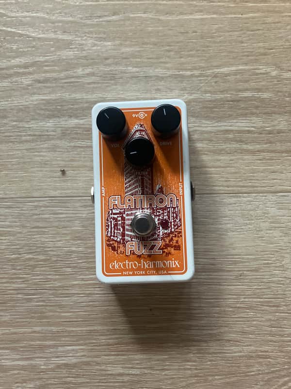 Electro-Harmonix Flatiron Fuzz
