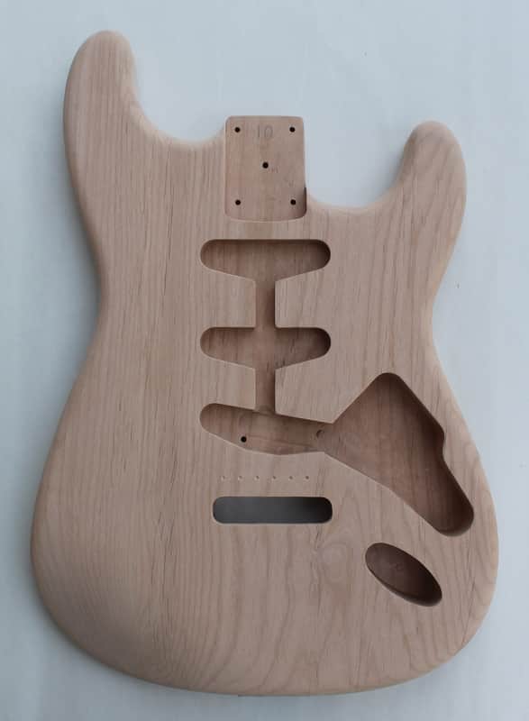 AMERICAN MADE STRAT CLASSIC STYLE BODY - RIGHT HANDED - ALDER 1213 image 1