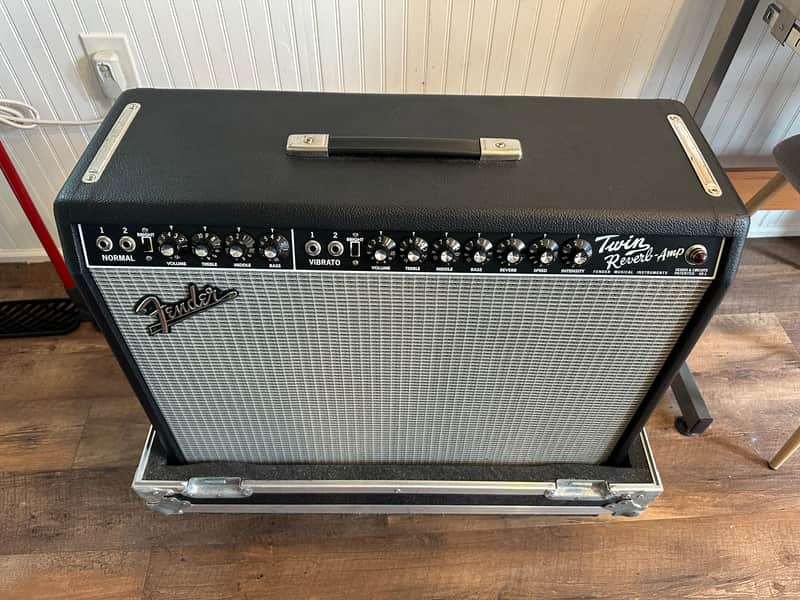Fender '65 Twin Reverb Reissue 85-Watt 2x12 WITH TOUR CASE image 1