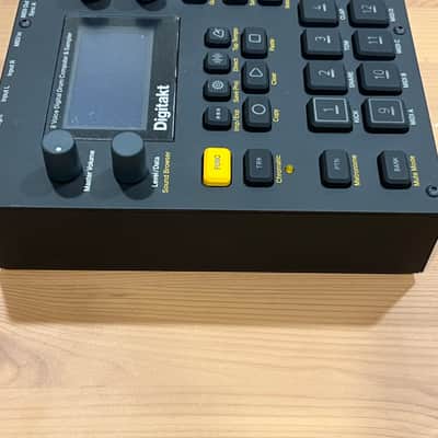 Elektron Digitakt 2017-2024 - Black - With 12V USB Ripcord image 6