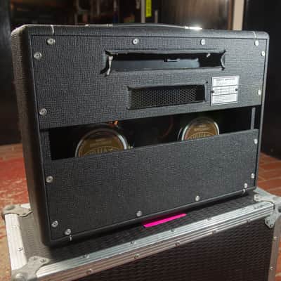 HiWatt Custom 20 Combo owned by Noel Gallagher image 7