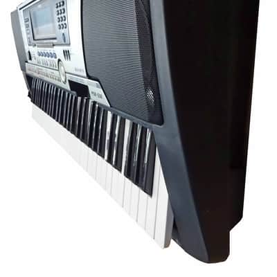 Yamaha PSR-550 The Ultimate Professional Keyboard image 4