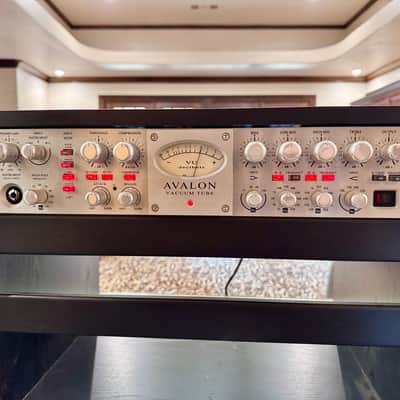 Avalon VT-737sp Tube Channel Strip - Silver image 2
