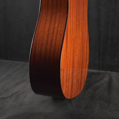 Eastman E2D-DLX-SB Solid Cedar/Sapele Dreadnought Sunburst Truetone Gloss image 7