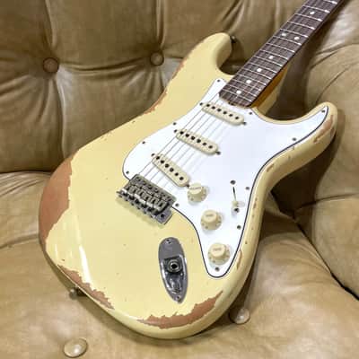 Fender Custom Shop 1967 Stratocaster, Heavy Relic- Aged Vintage White image 23