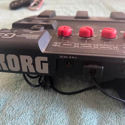 Korg G3 multi effects processor floor pedal with power supply. image 5