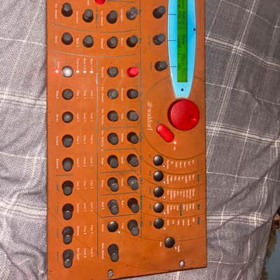 Waldorf Microwave XT Rackmount Wavetable Synthesizer 1998 - Orange