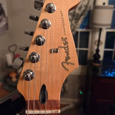 Fender  Stratocaster Mexican limited edition Red HSS image 3