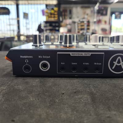 Arturia DrumBrute Impact Analog Drum Synthesizer image 5