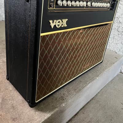 Vox AC50CP2 Classic Plus 2-Channel 50-Watt 2x12" Guitar Combo 2007 - 2009 - Black image 4