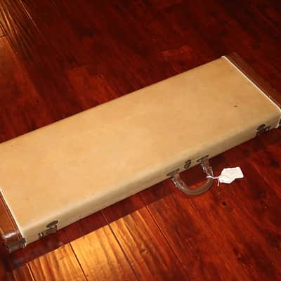 1963 Fender Duo-Sonic Rare Mahogany Body (SKU:FEE1030) image 9