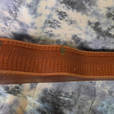 Vintage RARE 1955 to 1966 Gibson Branded Faux Alligator Exterior Brown Interior J45 J50 Soft Shell Guitar Case image 7