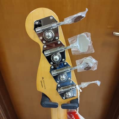 Fender Vintera '50s Precision Bass with Maple Fretboard 2019 - Present - Dakota Red image 13