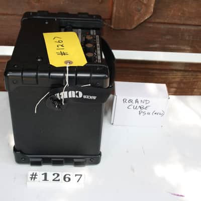 Roland Micro-Cube N225 2w battery/mains combo with modelling and digital effects, revAMPlified image 2