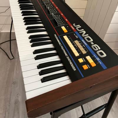 Roland Juno-60 61-Key Polyphonic Synthesizer 1982 - 1984 - Black