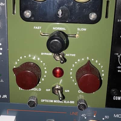 Acme Opticom XLA-500 2010s Green image 2