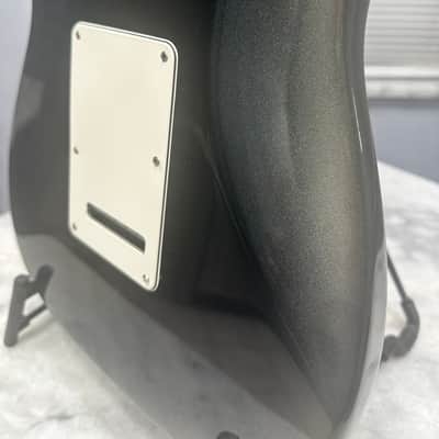 Fender 40th Anniversary American Standard Stratocaster Reverse Silver Burst image 8