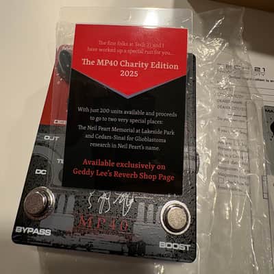 Geddy Lee Tech 21 MP40*Autographed*Charity Edition 1 of 200 image 5