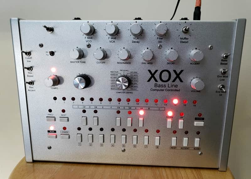 x0xb0x Atomic Mods 1 TB-303 Clone bassline synthesizer xoxbox / 11