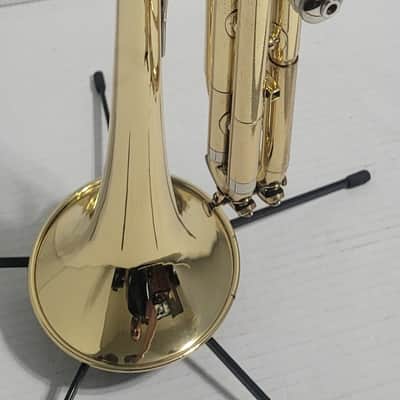 Martin IMPERIAL , TRUMPET W double Reverse LP tuning slide , 2 Mouthpieces and Hard case 1952 - Clear Lacquer image 18
